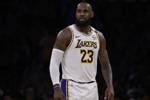 安东尼：我无法预知詹姆斯的决定 但他理应终老湖人！
