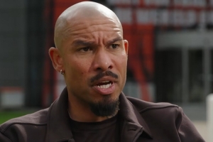 奈吉尔&middot;德容：瓜帅想休息，斯洛特想留在俱乐部，哈维就是最优解